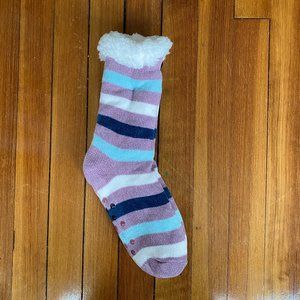 NWT Sherpa Grip Socks